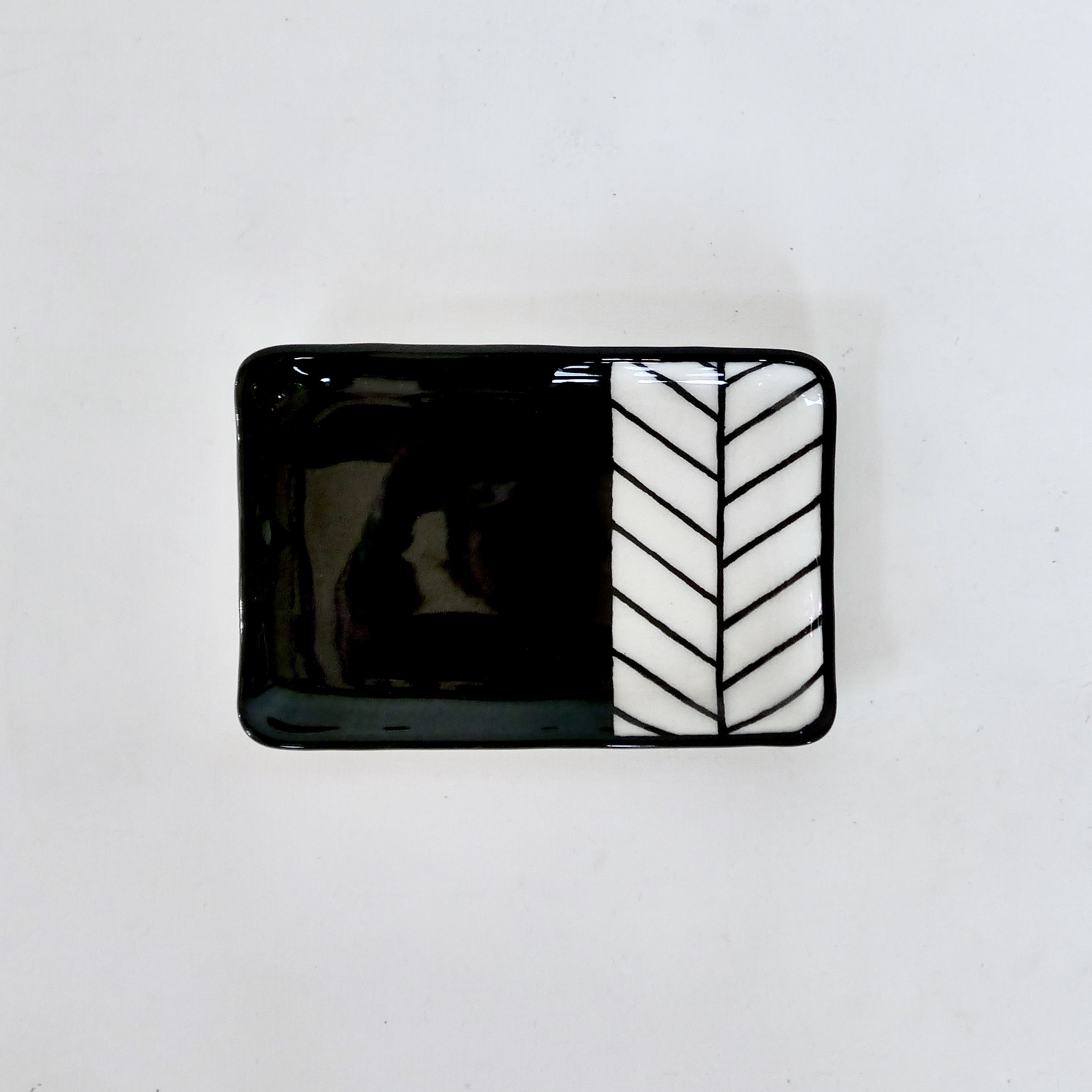 Sous-tasse noire chevron Sous-tasse noire chevron