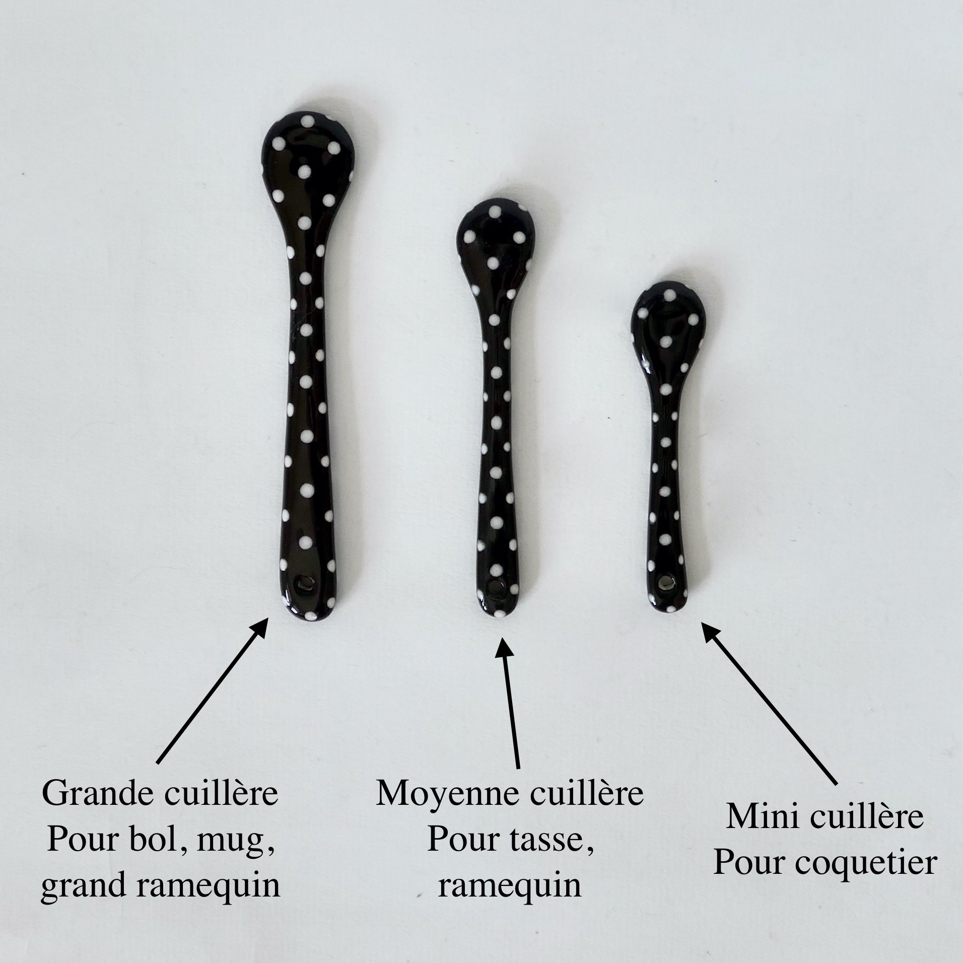 Cuillère noire à pois Cuillère noire à pois