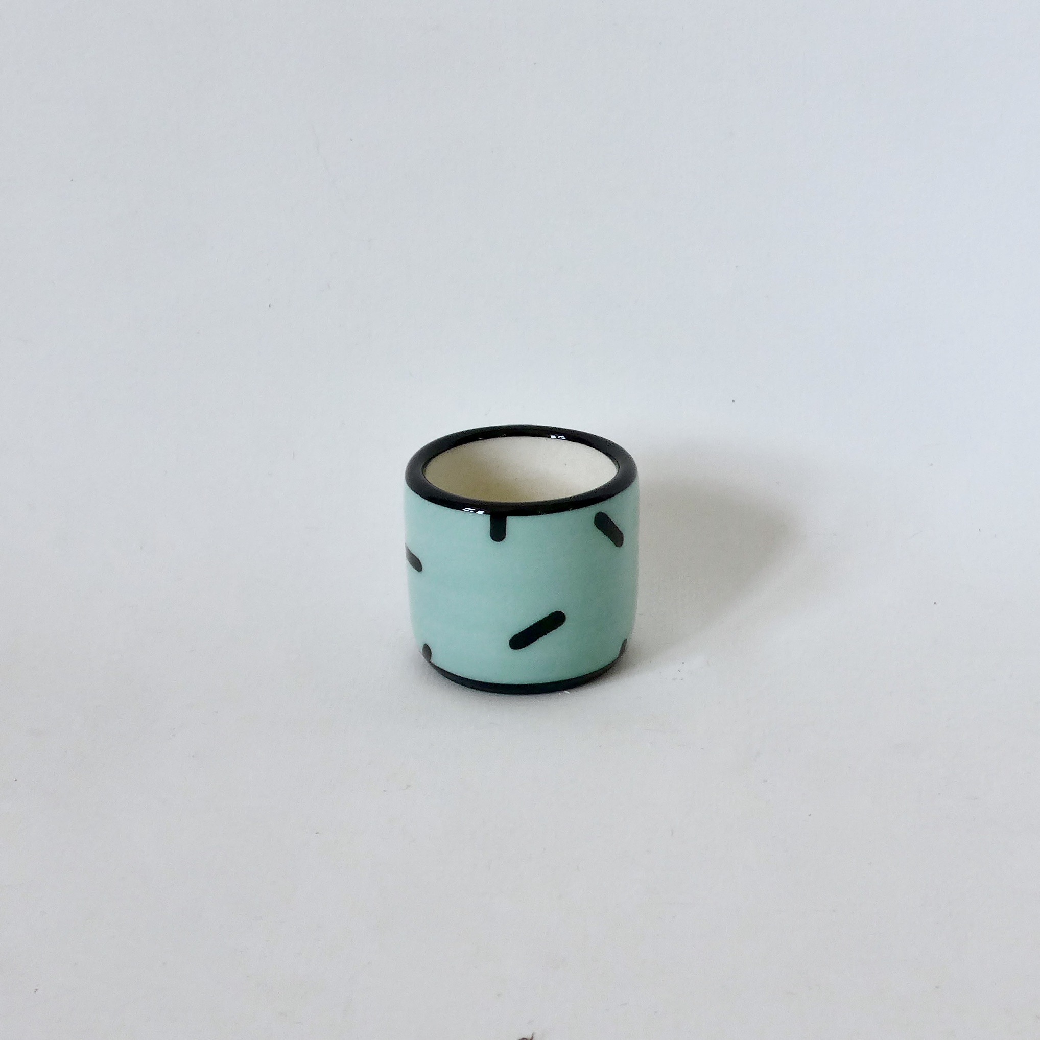 coquetier en faience (2)