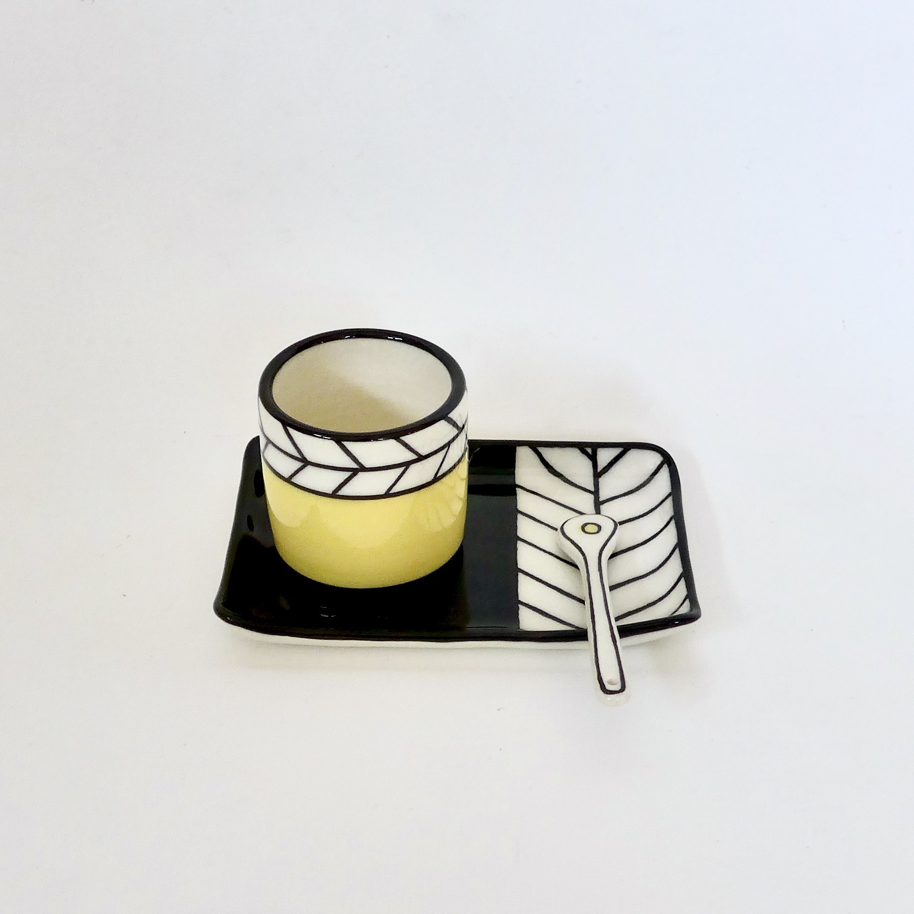 ensemble tasse à café et sous-tasse