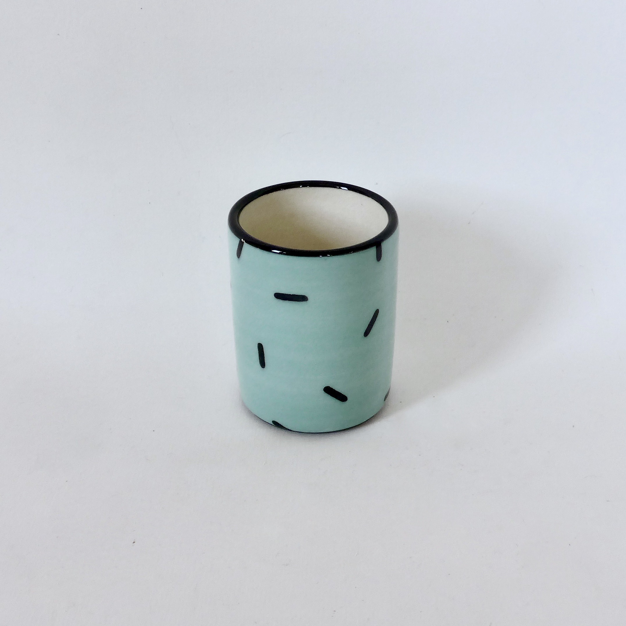 mug confetti bleu