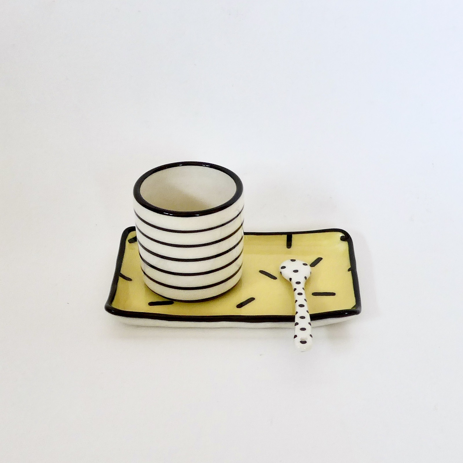 tasse avec sous-tasse